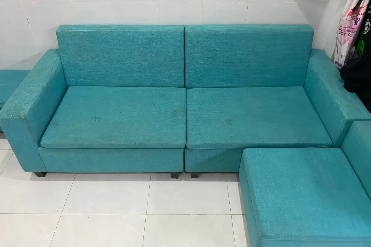 Sofa lâu ngày chưa vệ sinh