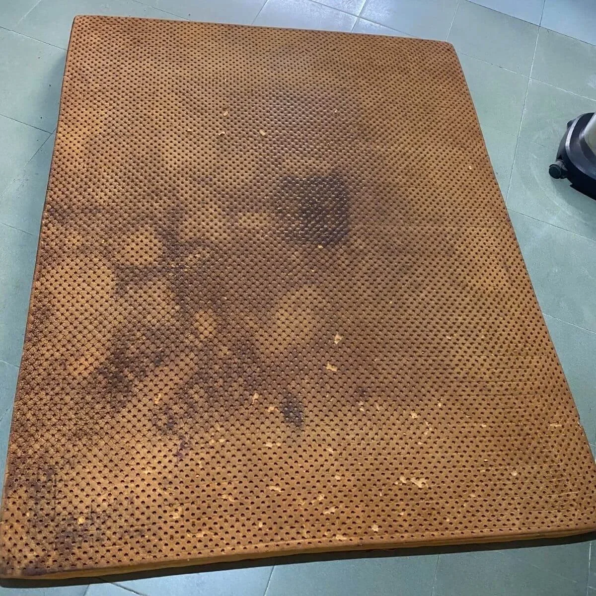 Trước khi vệ sinh 5